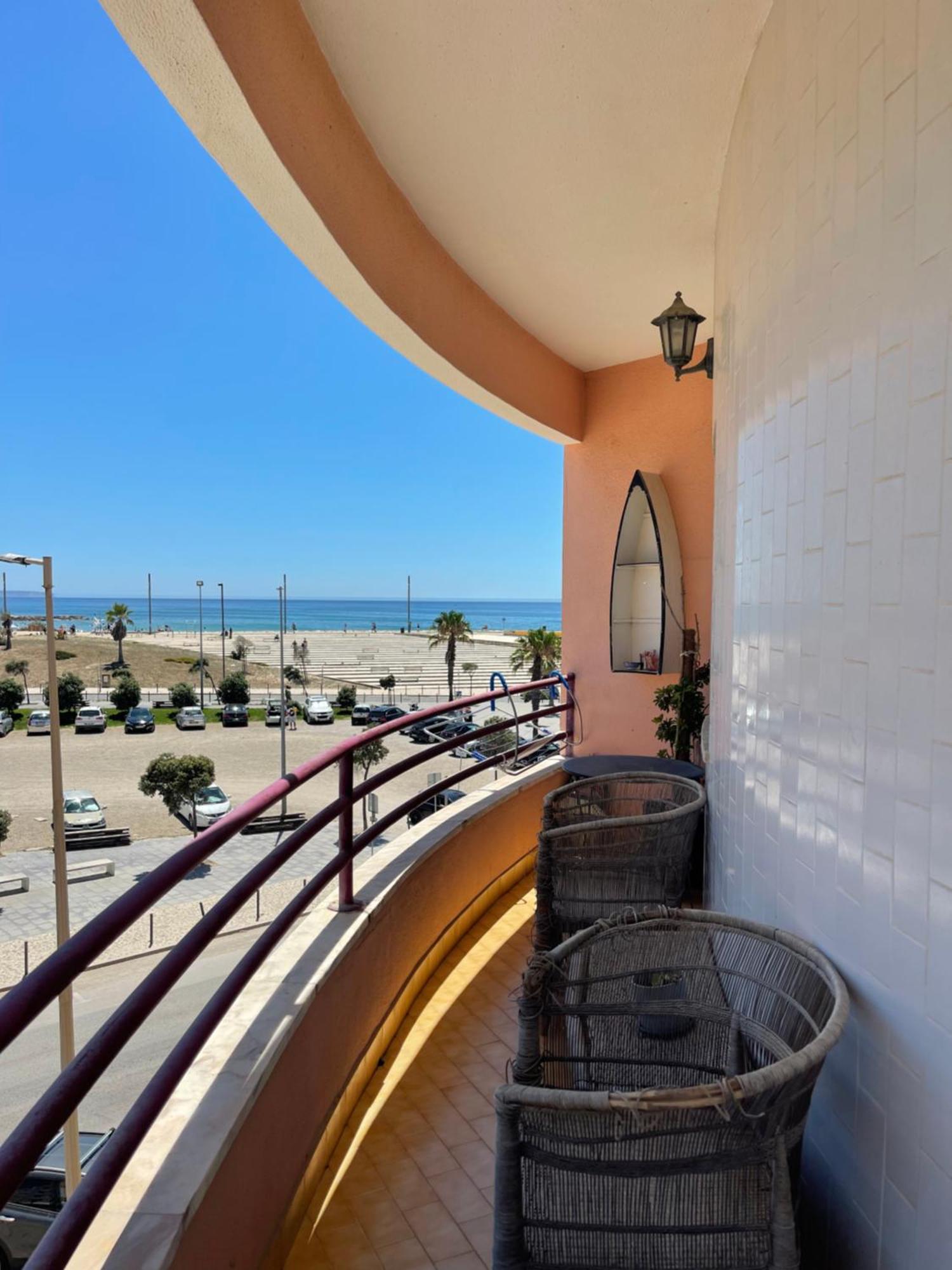 Apartamento Vista Praia E Mar- Costa Da Caparica公寓 外观 照片